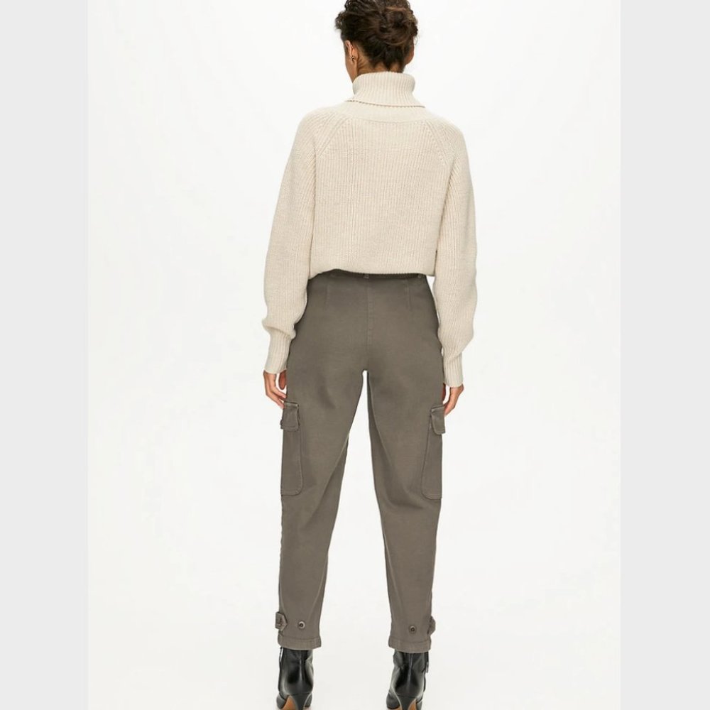 🎁 SOLD • Wilfred Free • Modern Cargo Pants 8 - Picture 2 of 16